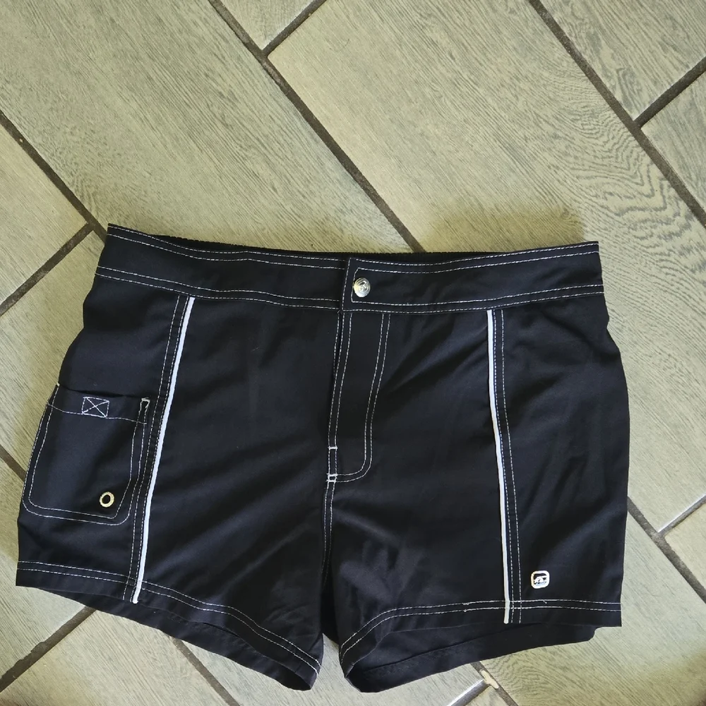 Free Country‎ Black and White Cargo Shorts with Lightweight Design-M act55